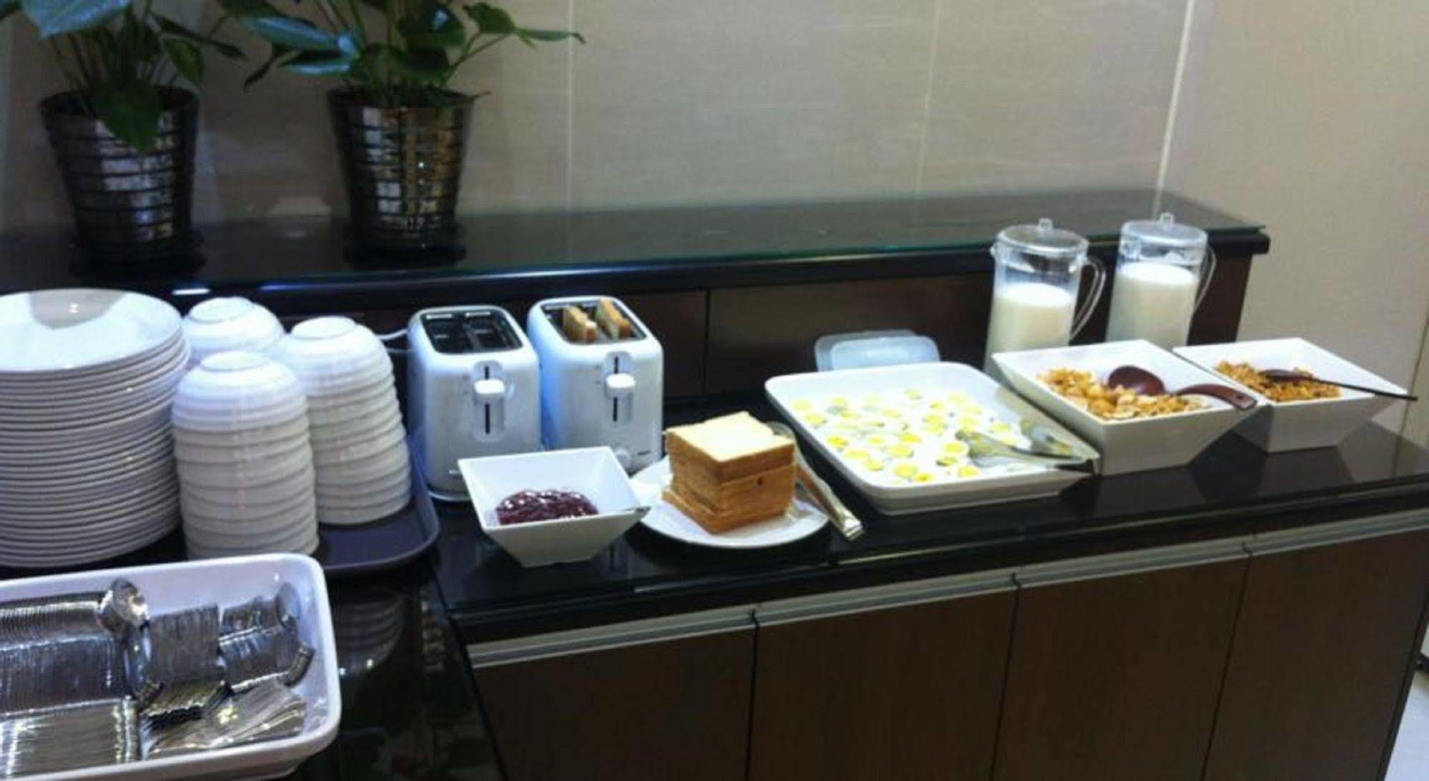 Global Inn Seoul Dongdaemun City Days Inn Екстер'єр фото
