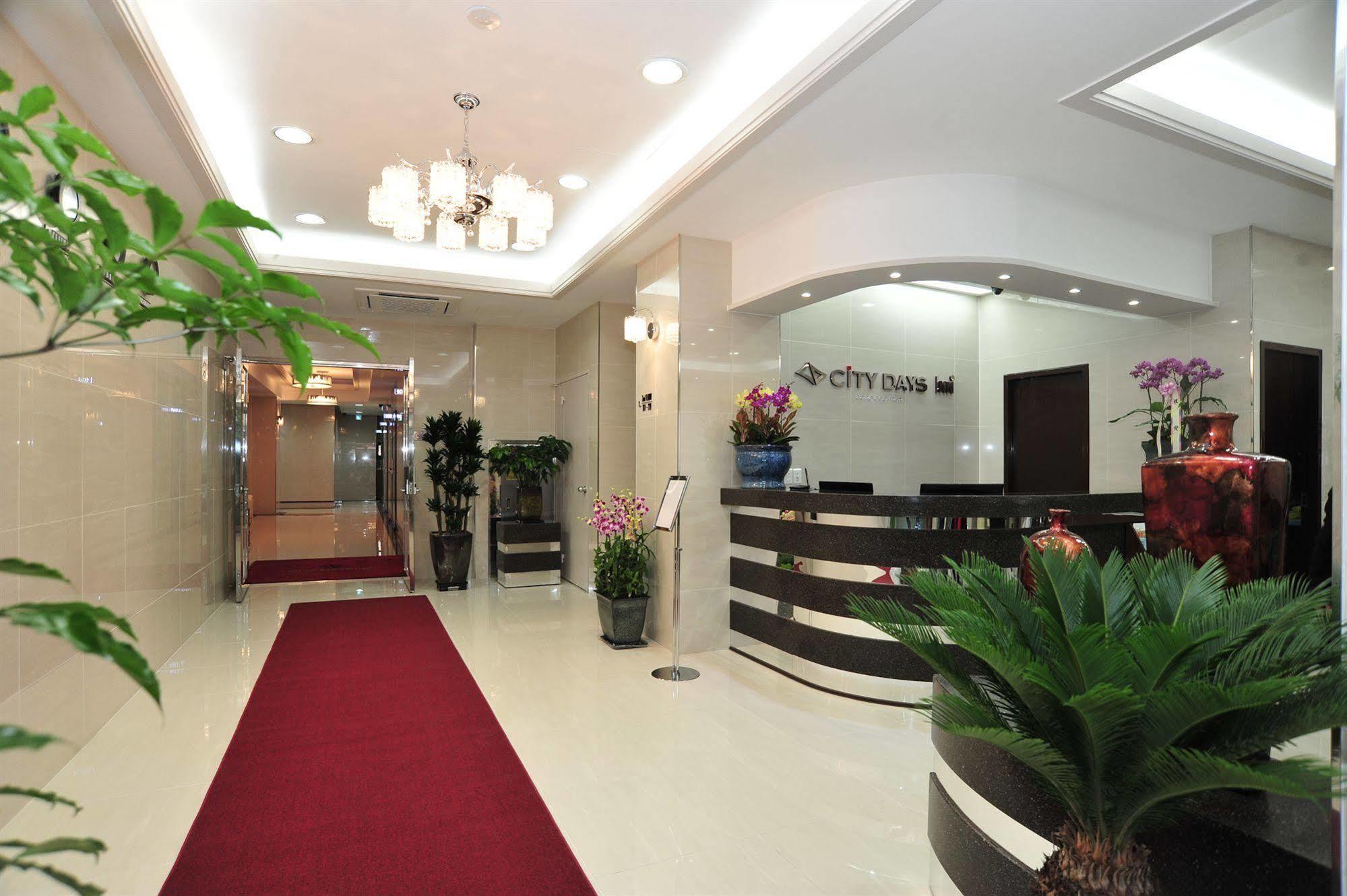 Global Inn Seoul Dongdaemun City Days Inn Екстер'єр фото